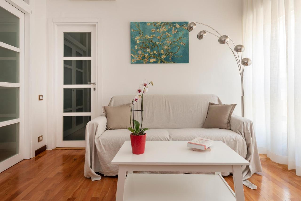 Home Sweet Holiday Srl Rome Exterior photo
